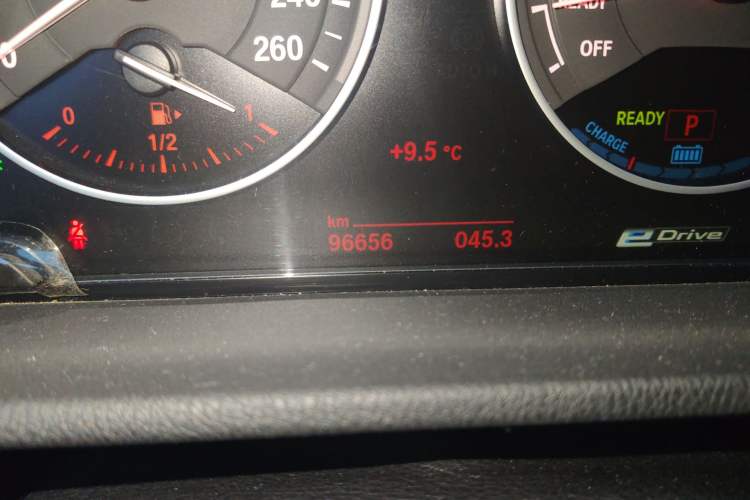 Used BMW X1 New Energy 2017 xDrive25Le Odometer Close Up