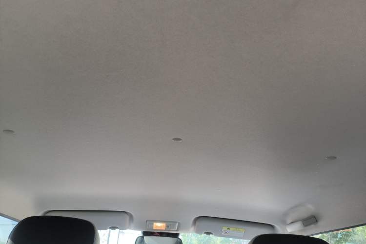 Used CHANGAN NEVO Lumin 2022 155 km – Refreshingly Sweet Edition Headliner