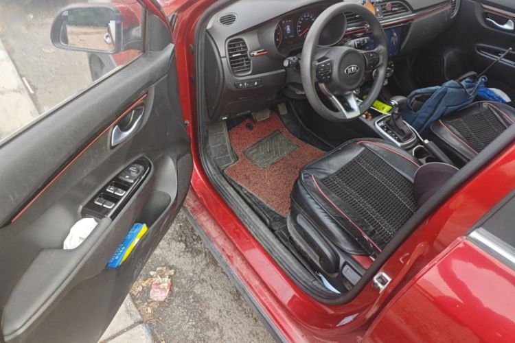 Used Kia KX Cross 2017 1.4L AT GLS