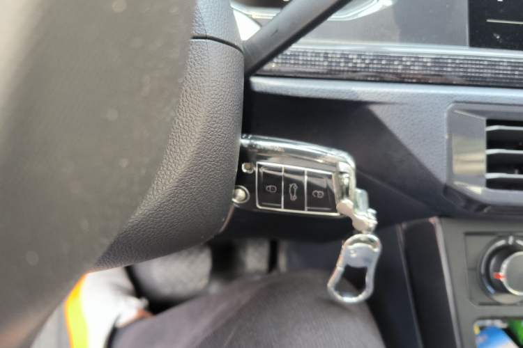 Used Volkswagen Lavida 2023 New Sharp 1.5L Automatic Excellent New Edition Vehicle Key