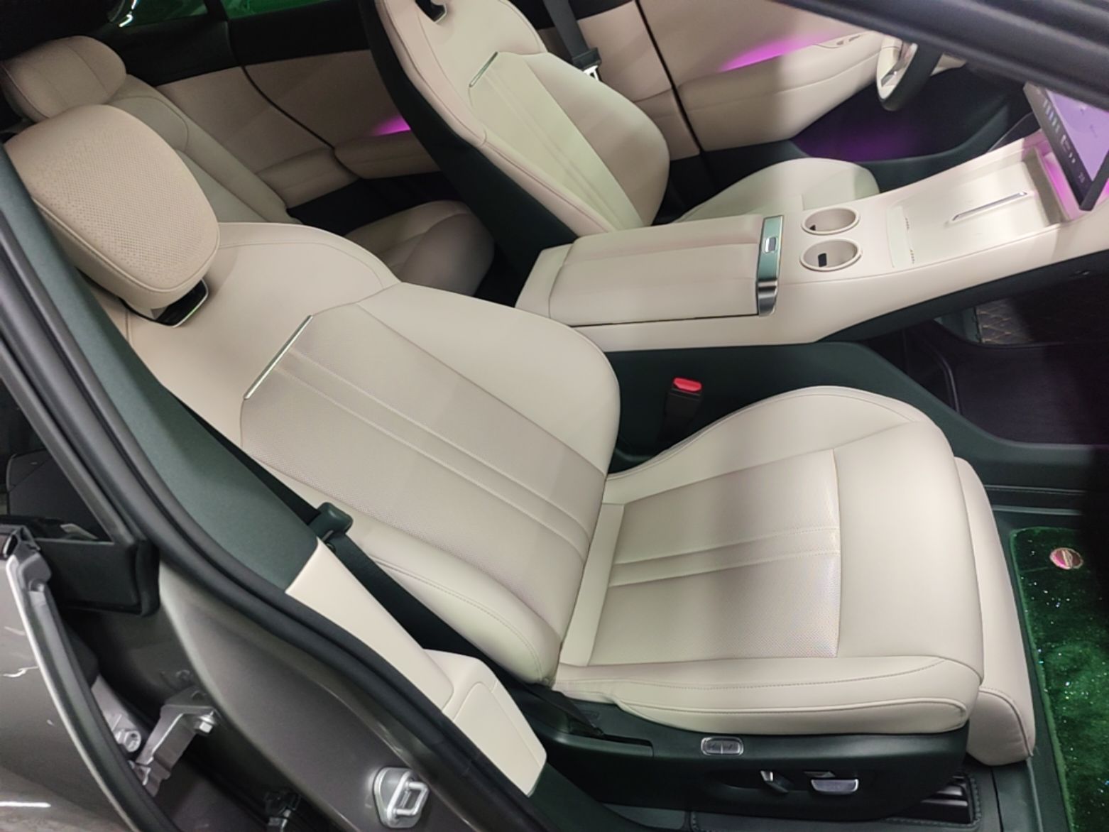 Xiaomi Auto YU7 2025 Ultra-Long Range Rear-Wheel Drive Version — снимка 19
