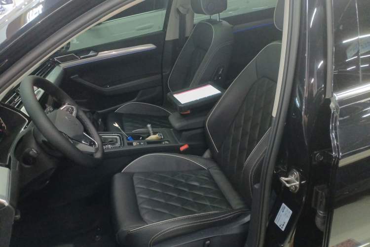 Used Volkswagen Magotan GTE Plug-in Hybrid 2022 GTE Luxury Model
