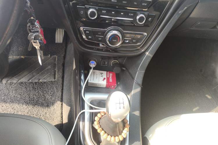 Used CHANGAN Alsvin V7 2016 1.6L Manual Enjoyment Model China V Standard Gear Lever