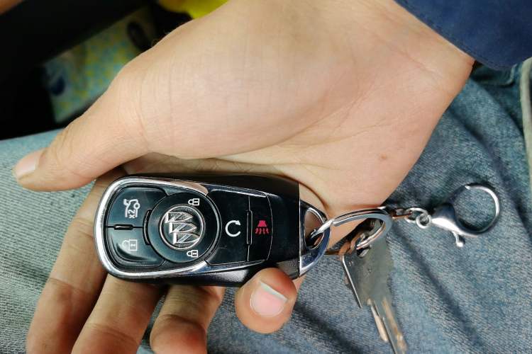 Used Buick LaCrosse 2018 28T Elite Edition
