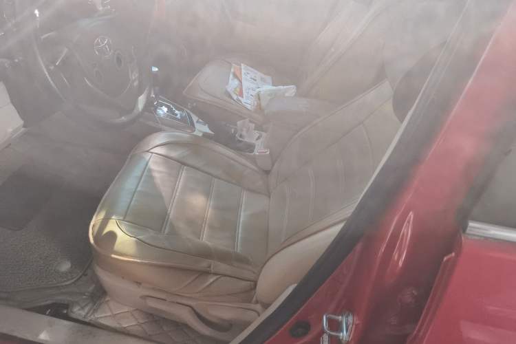 Used Toyota Corolla 2014 1.6L CVT GL-i Left Front Seat