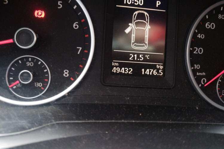 Used Volkswagen Tiguan 2013 1.8TSI Automatic Two-Wheel Drive Trend Edition Odometer Close Up