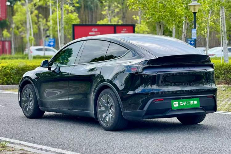 Used Tesla Model Y L 2025 Model Long-Range All-Wheel-Drive Version