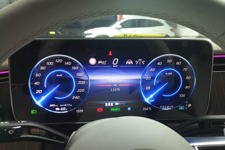 Used Mercedes-Benz EQE SUV 2023 350 4MATIC Luxury Edition Instrument Cluster