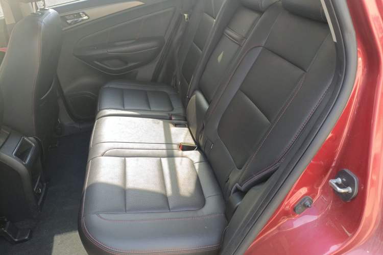 Used CHANGAN CS75 2014 2.0L Manual Leading Version China IV Standard