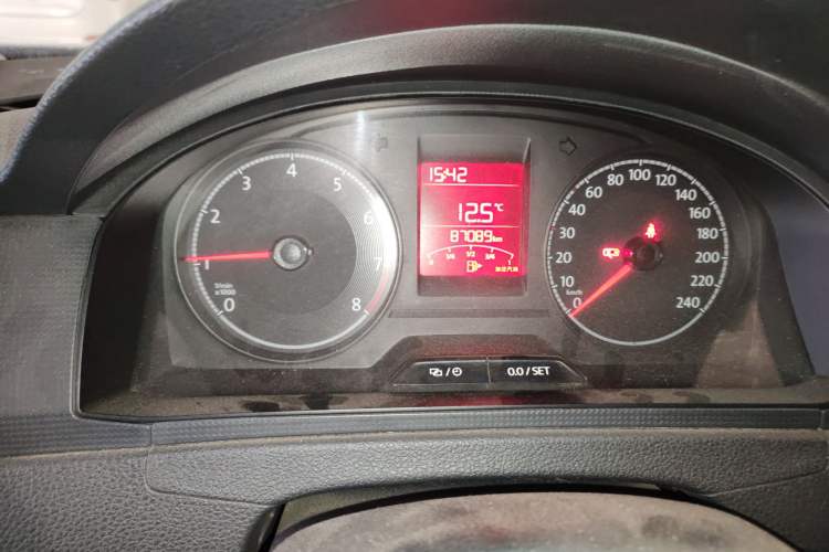 Used Volkswagen Santana 2016 1.4L Manual Fashion Edition