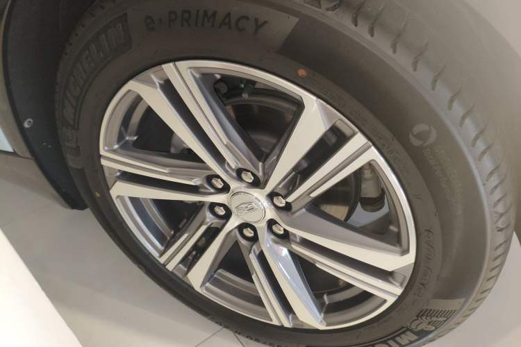 Used Cadillac LYRIQ 2022 Rear-Drive Long-Range Prestige Edition