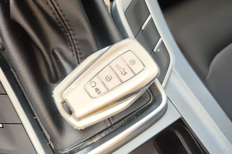 Used Geely Auto Emgrand 2021 UP 1.5L CVT Luxury Model Interior 1