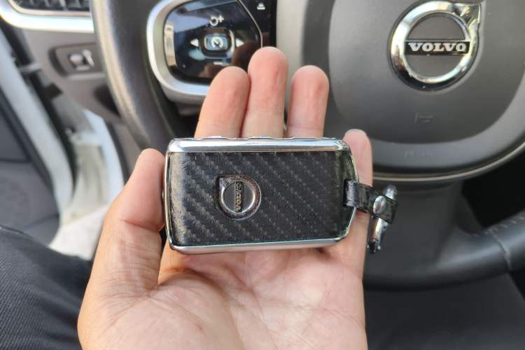 Used Volvo V90 2019 Cross Country T5 AWD Smart Range Version China VI Standard
