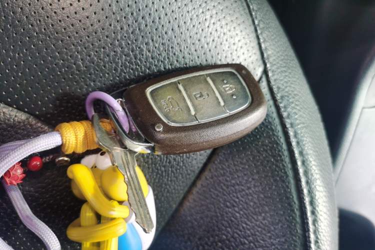 Used Hyundai ix35 2013 2.0L Automatic Two-Wheel Drive Smart GLS China IV Standard