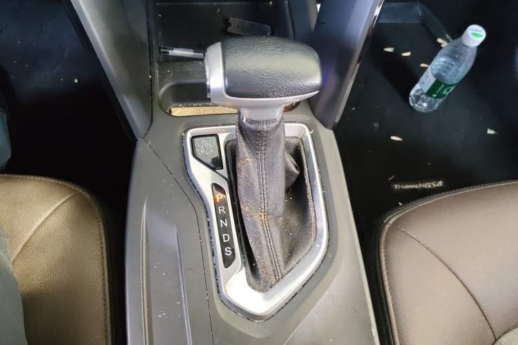 Used GAC Trumpchi GS4 2015 200T G-DCT Luxury Edition Gear Lever