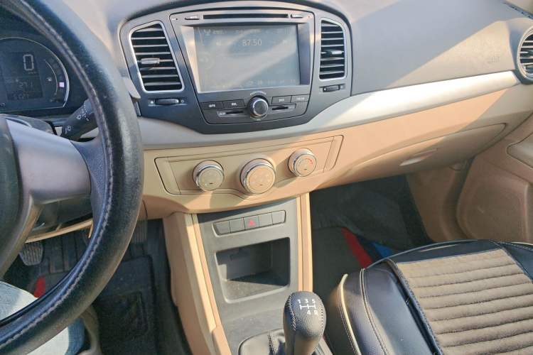 Used Roewe 350 2013 350S 1.5L Manual Xunchi Edition
