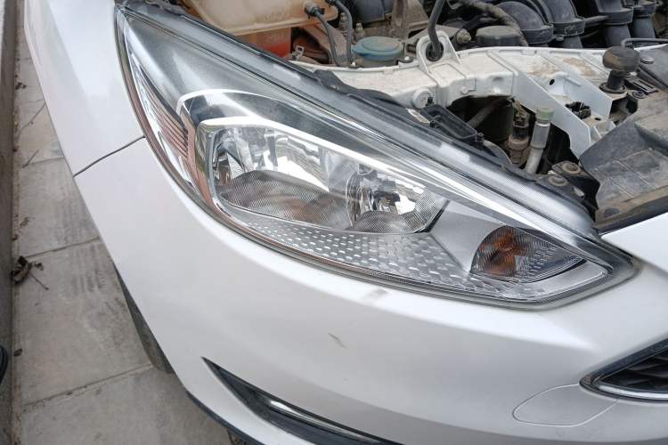 Used Ford Focus 2018 Hatchback Classic 1.6L Automatic Trendy SmartDrive Edition
