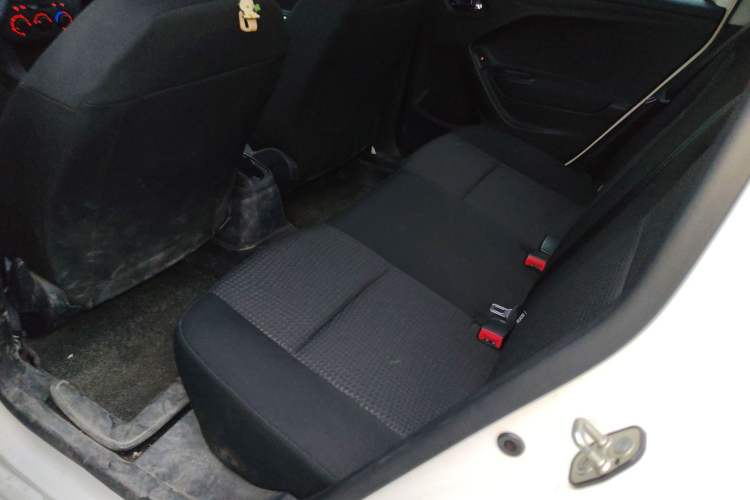 Used Peugeot 301 2016 1.6L Manual Comfort Edition
