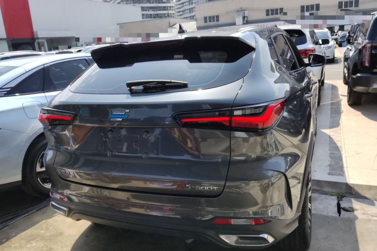 Used CHANGAN OSHAN X5 2021 Revised Version 1.5T DCT Luxury Edition Rear