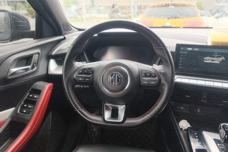 Used MG 5 2021 Revised 300TGI DCT Qingshè Luxurious Enjoyment Edition
