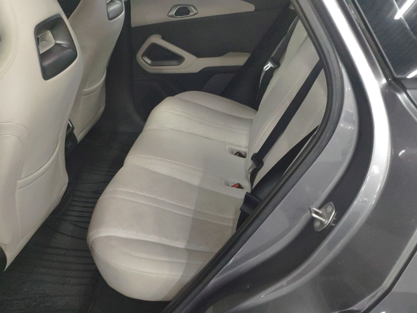 BYD Yuan UP 2025 Intelligent Driving Version 401 km Leading Edition — снимка 20