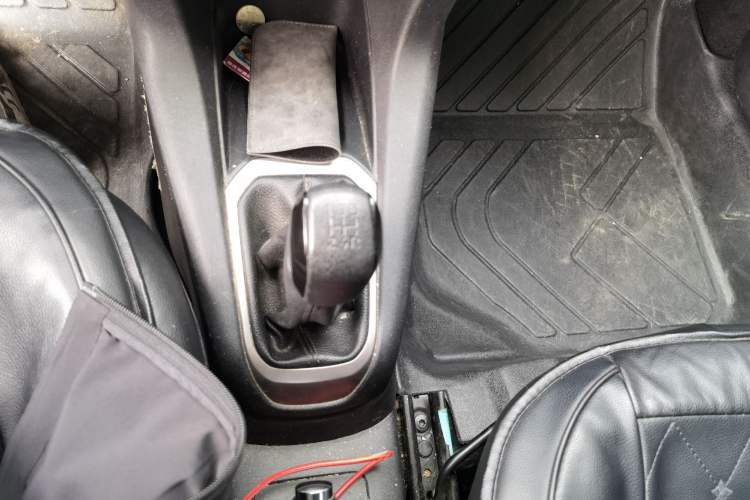 Used Peugeot 301 2014 1.6L Manual Comfort Edition
