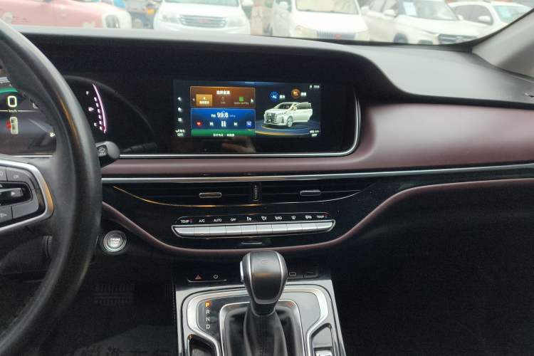 Used GAC Trumpchi M6 2023 PRO 270T DCT Luxury Edition
