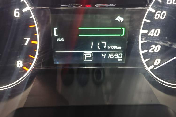 Used Nissan Tiida 2021 1.6L CVT Cool Edition Odometer Close Up