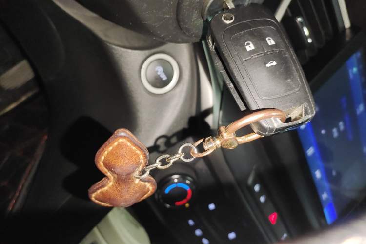 Used Buick Excelle GX 2018 18T Automatic Elite Model Vehicle Key