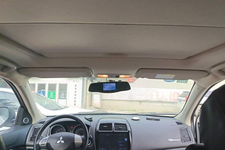 Used Mitsubishi ASX 2018 2.0L CVT Two-Wheel Drive Smart Orange Edition Headliner