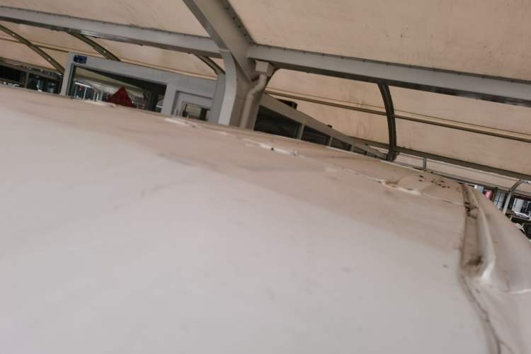 Used Dongfeng Yufeng Yufeng 2023 V9+ 2.0T Manual Front-Drive Multi-Function Short-Chassis Mid-Height 5/6-Seater