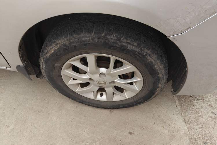 Used Nissan Sunny 2015 1.5XE Manual Comfort Edition
