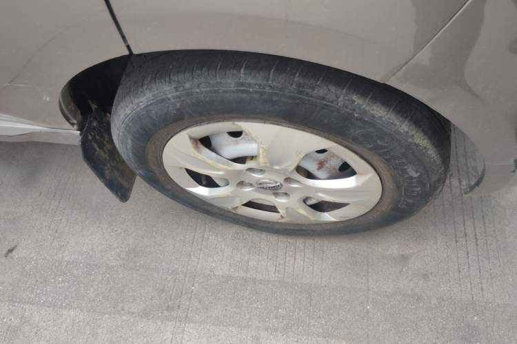 Used Jinbei Hiace X30 2021 1.5L Comfort Plus Central Air-Conditioned Van China VI Standard SWC15M Right Front Wheel Hub