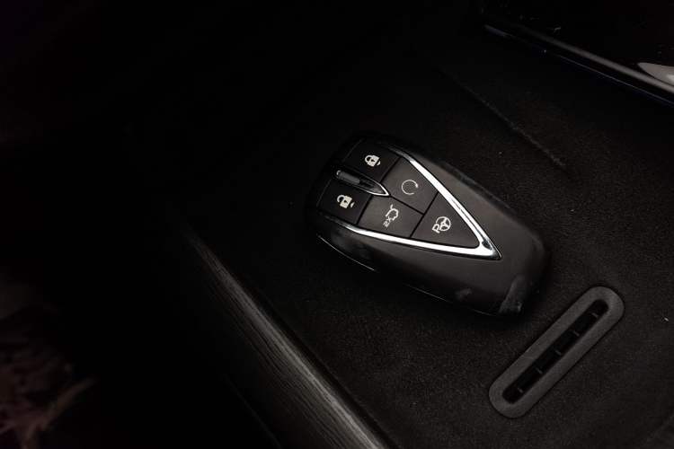 Used CHANGAN CS75 PLUS 2025 4th Generation UItra 2.0T New Blue Whale Smart Intelligent Powertrain Version
