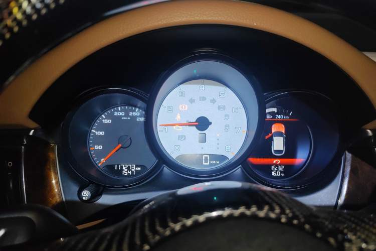 Used Porsche Macan 2014 Macan S 3.0T Instrument Cluster