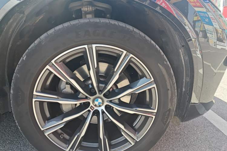 Used BMW X5 2022 Restyled xDrive 30Li Luxury Version M Sport Package
