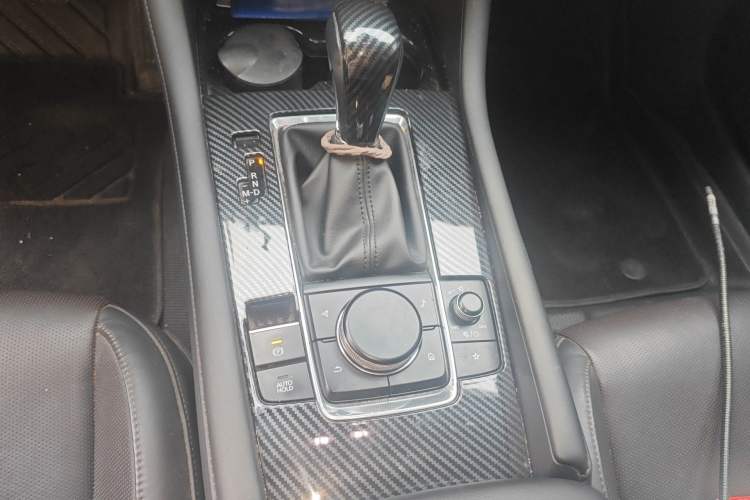 Used Mazda 3 Axela 2020 2.0L Automatic Zhiya Edition Gear Lever