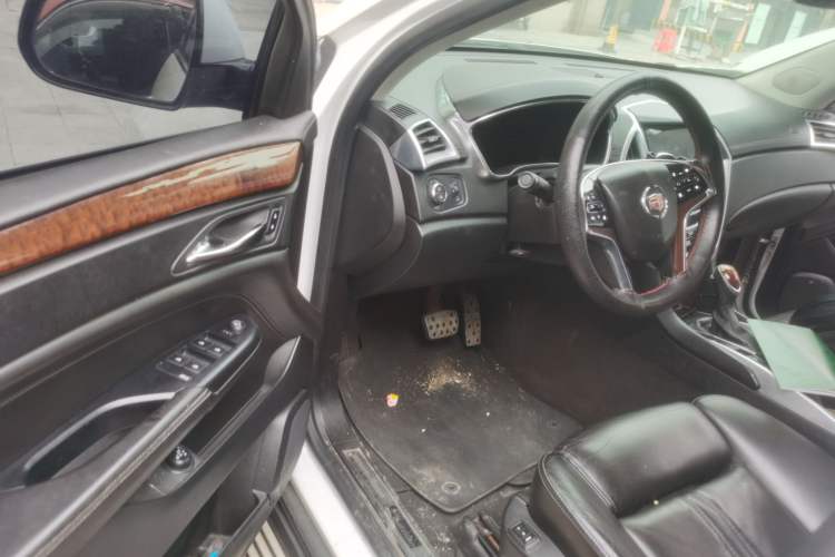 Used Cadillac SRX 2013 3.0L Leading Model