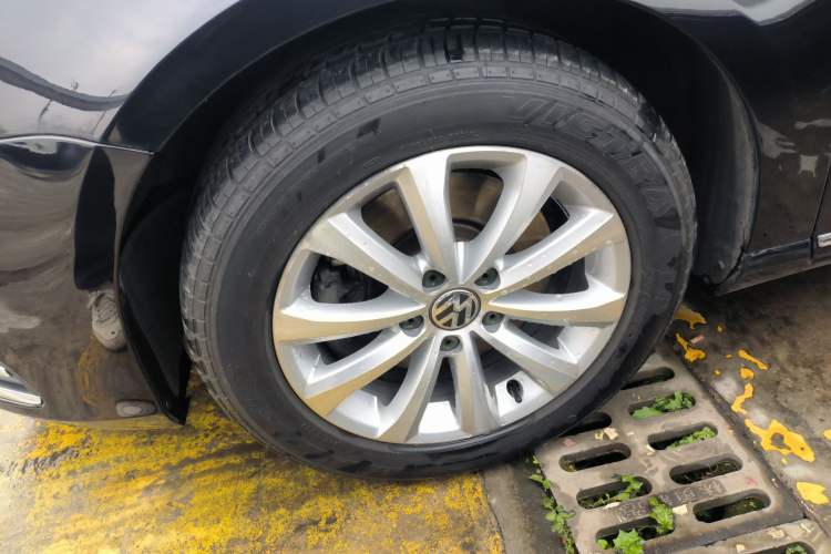 Used Volkswagen Magotan 2015 1.8TSI Luxury Model