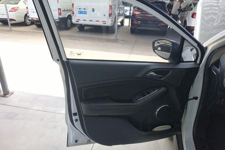 Used BYD Yuan New Energy 2018 EV360 Smart Connect Cool Edition