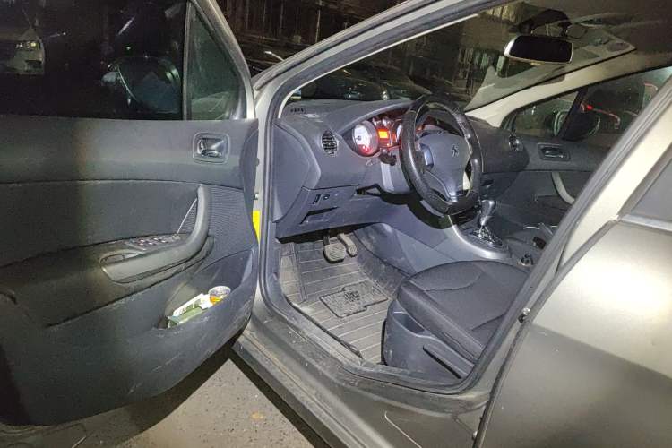 Used Peugeot 408 2013 2.0L Automatic Comfort Edition