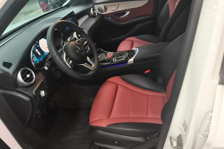 Used Mercedes-Benz GLC 2020 Facelift GLC 300 L 4MATIC Dynamic Edition
