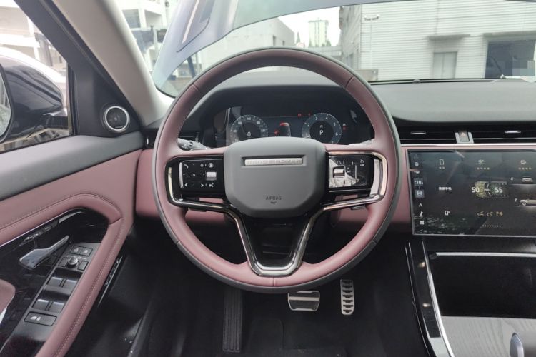 Used Land Rover Range Evoque 2024 Aurora L 249 PS Prestige Light-Chasing Edition