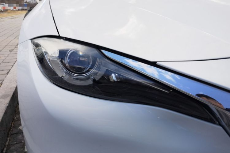 Used Mazda CX-4 2018 2.0L Automatic Two-Wheel Drive Blue Sky Dynamic Version China V Standard Right Front Headlight