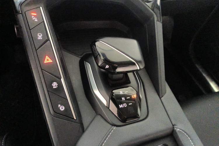 Used Lynk & Co 06 2021 1.5T Shero Pink Special Edition