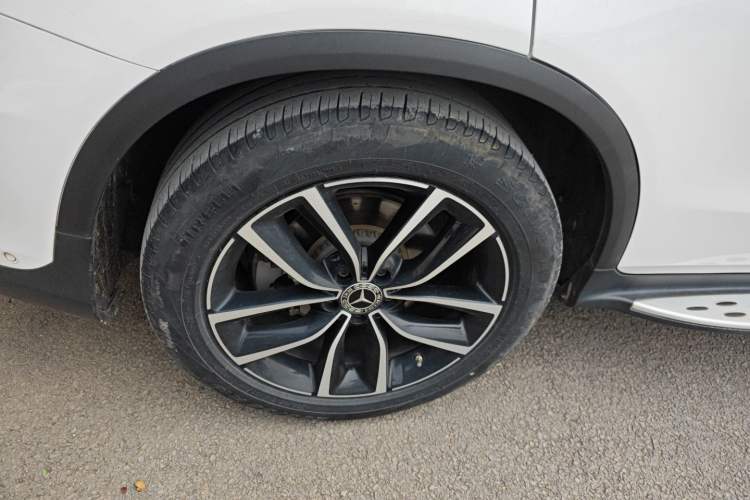 Used Mercedes-Benz GLC 2020 Facelift GLC 300 L 4MATIC Dynamic Edition
