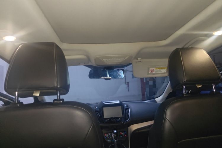 Used Ford Kuga 2013 1.6L GTDi Two-Wheel-Drive Trend Model Headliner