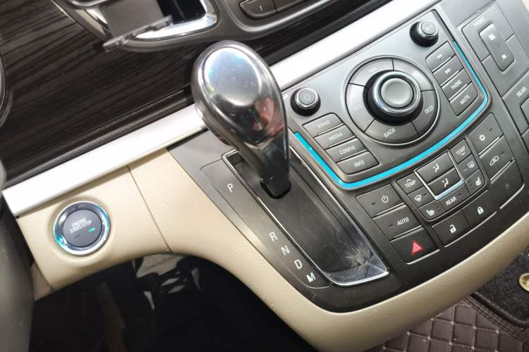 Used Buick GL8 2011 3.0L XT Luxury Business Flagship Edition Gear Lever