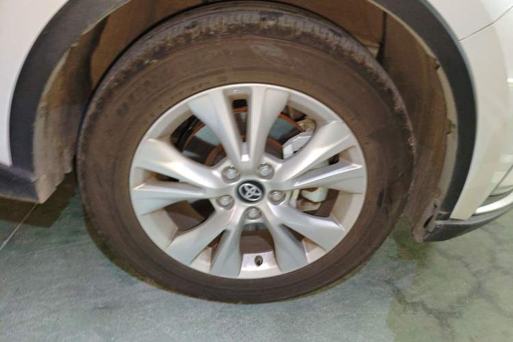Used Toyota IZOA 2021 2.0L Enjoy Edition Right Front Wheel Hub