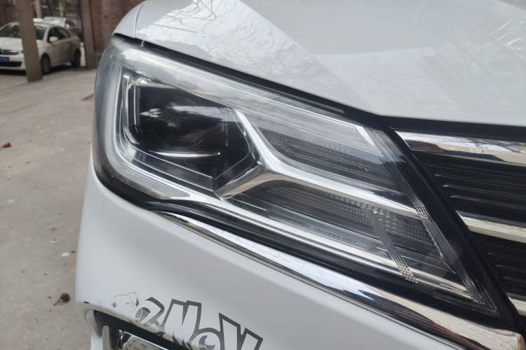 Used Roewe i5 2020 1.5L Automatic 4G Connected Linghao Edition
